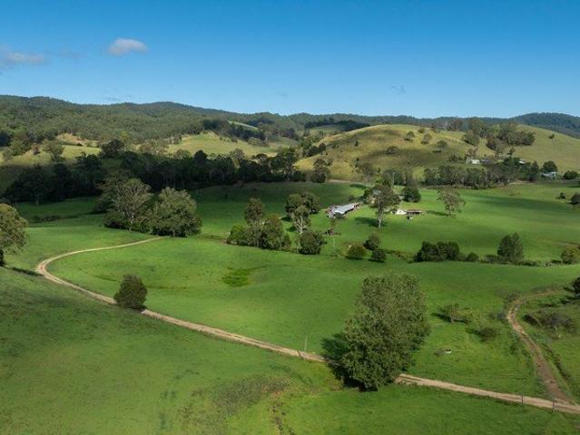 Exceptional 180 HA Grazing Property