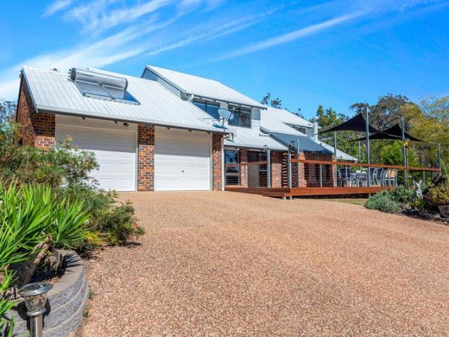 EXCEPTIONAL 25 ACRE LIFESTYLE ESTATE RESORT STYLE LIVING