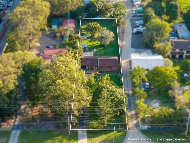 Exceptional 2,023m² Opportunity in a Prime Location For Home Industry