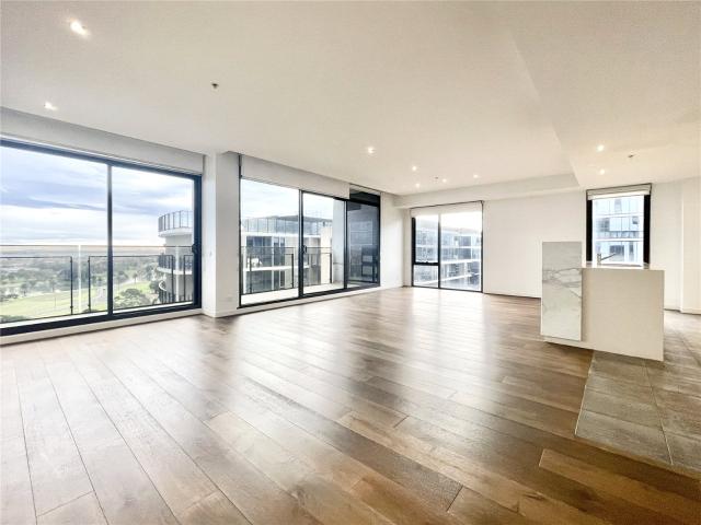 Exceptional three bedroom with views across Albert Park Lake