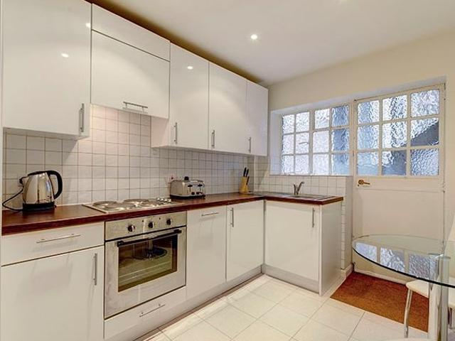 Exceptional Two Bedroom, Two Bathroom Apartment – Fulham Road, Chelsea SW3, 2 bed flat to rent, £4,766 pcm | PrimeLocation
