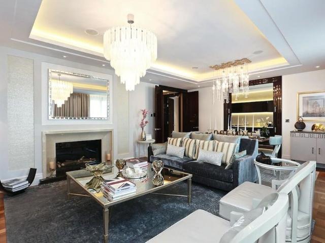 Exceptional two bedroom apartment to rent in the heart of Belgravia, SW1W