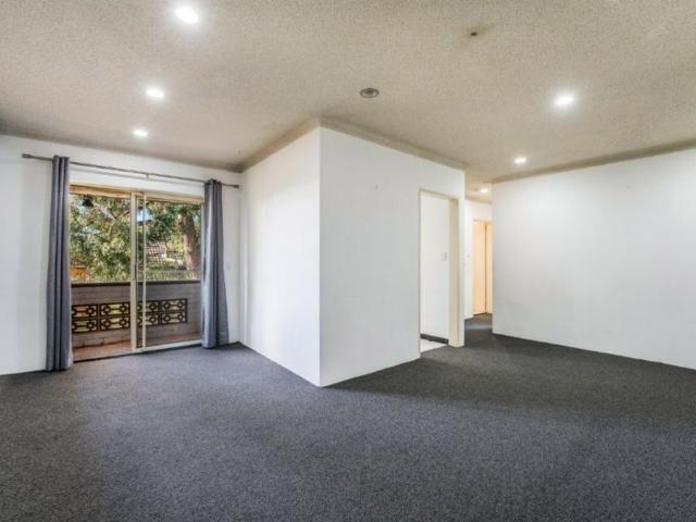 Exceptional Unit in Peaceful Complex