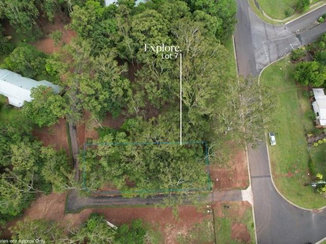 Exceptional Vacant Lot in the Village!