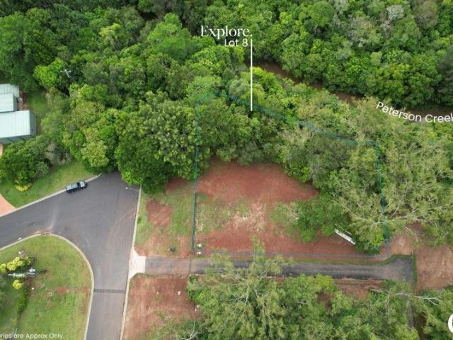 Exceptional Vacant Lot in the Village!