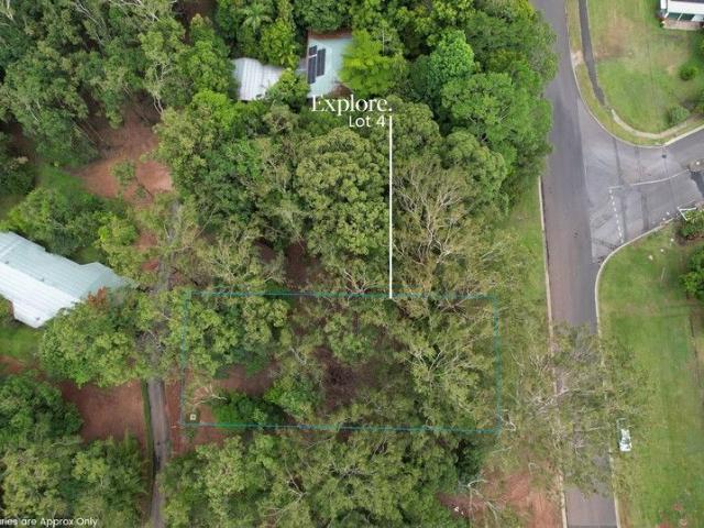 Exceptional Vacant Lot in the Village!