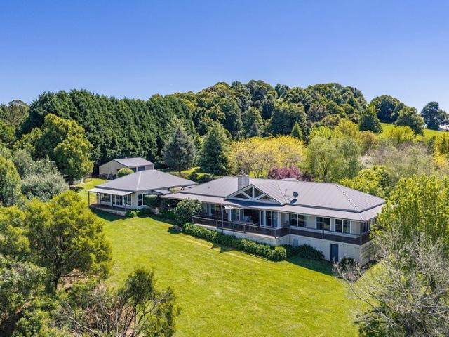 Exceptional Views, Exceptional Robertson Living