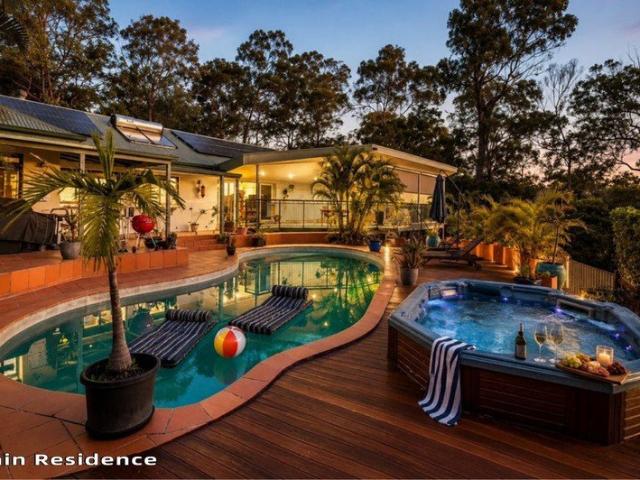 Exceptional Acreage Lifestyle