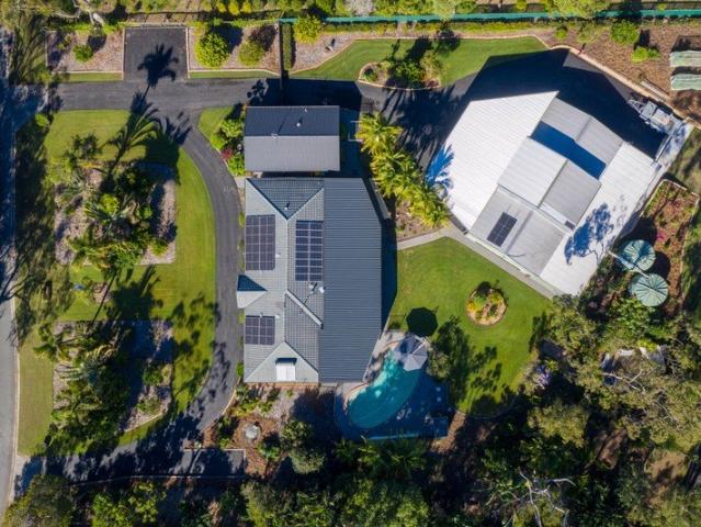 EXCEPTIONAL ACREAGE PROPERTY WITH DETACHED 2 BED COTTAGE, MASSIVE SHED AND POOL