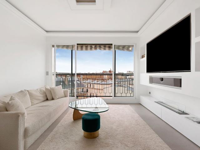 Exceptional Apartment with Direct Eiffel Tower View, 1 bedroom Paris 16th, Paris Amsterdam Apartments for Rent