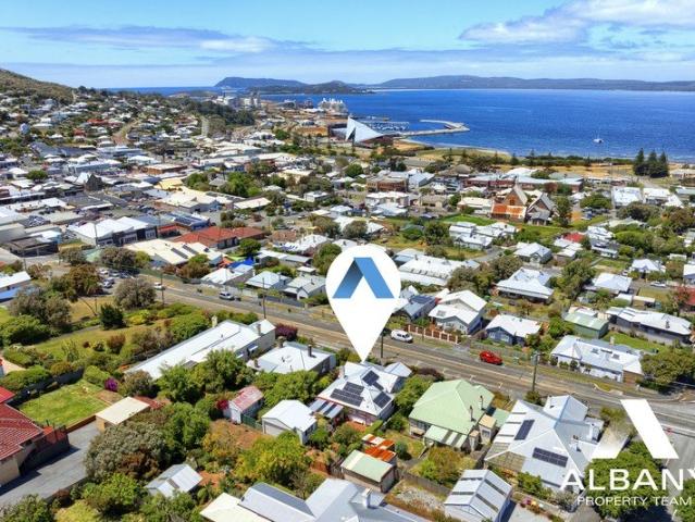EXCEPTIONAL APPEAL, VIEWS & CITY POSITION