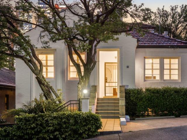 Exceptional Art Deco Duplex with Mesmerising Views