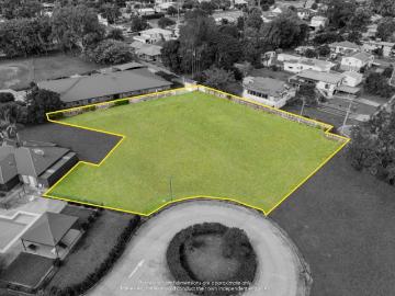 Exceptional Blank Canvas on 2,304m² in a Prime Churchill Location