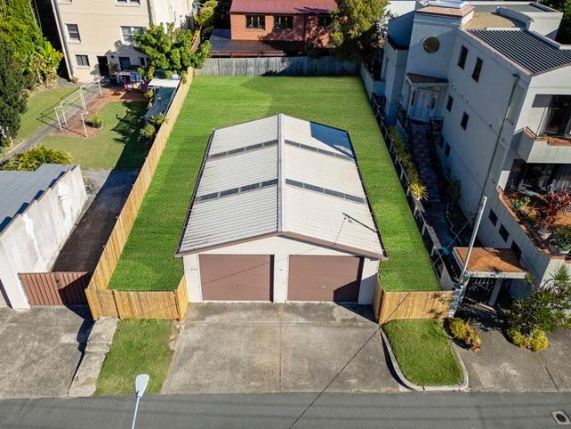 Exceptional blank canvas opportunity in a prime location