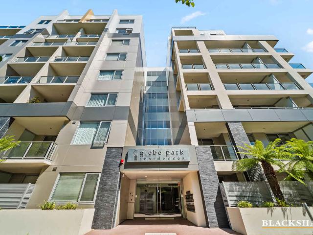 Exceptional City Living with a Peaceful Garden Outlook