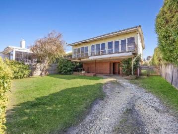 EXCEPTIONAL COASTAL OPPORTUNITY IN OLD TORQUAY