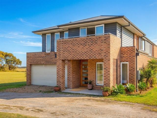 Exceptional Coastal Lifestyle with Space, Comfort & Stunning Views!