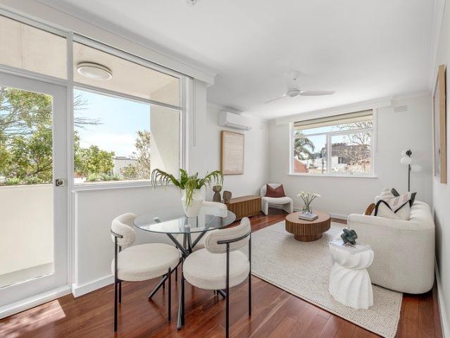 Exceptional Craftsmanship, Sunlit Tranquility, and Boutique Privacy
