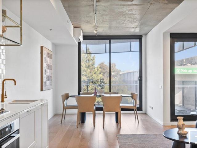 Exceptional Double Storey Apartment of Rare Scale!