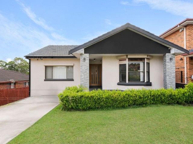 Exceptional Fully Leased Investment & Future Potential on a Generous 697m² Block
