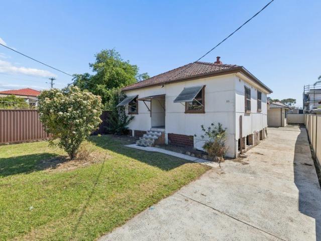 Exceptional Dual Living Opportunity with Space, Flexibility & Income Potential