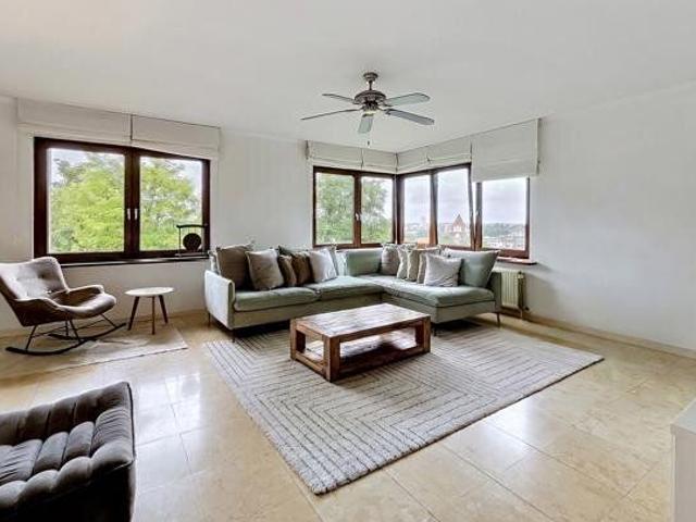 Exceptional Duplex Penthouse overlooking a private park