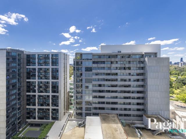 Exceptional elm apartment