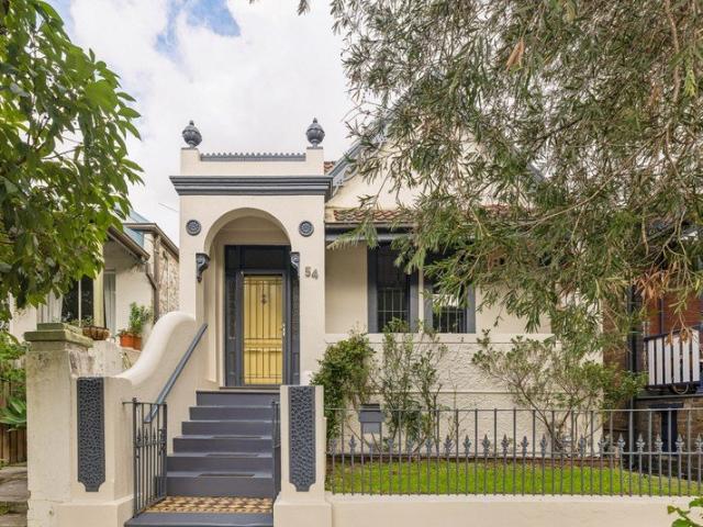 Exceptional Elevated Residence, Premier Position