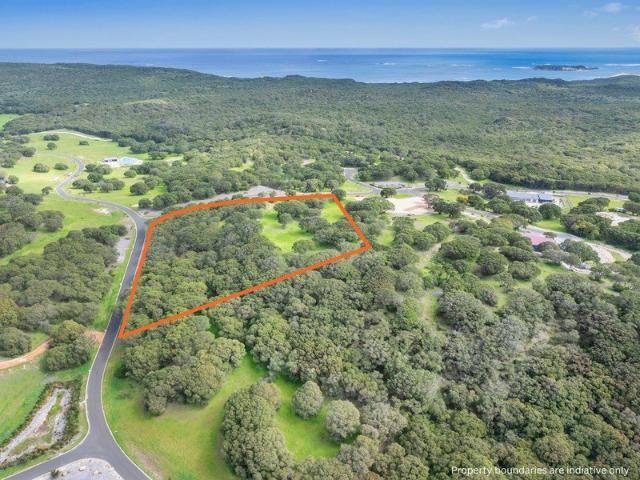 EXCEPTIONAL ELEVATION, OCEAN & ISLAND VIEWS