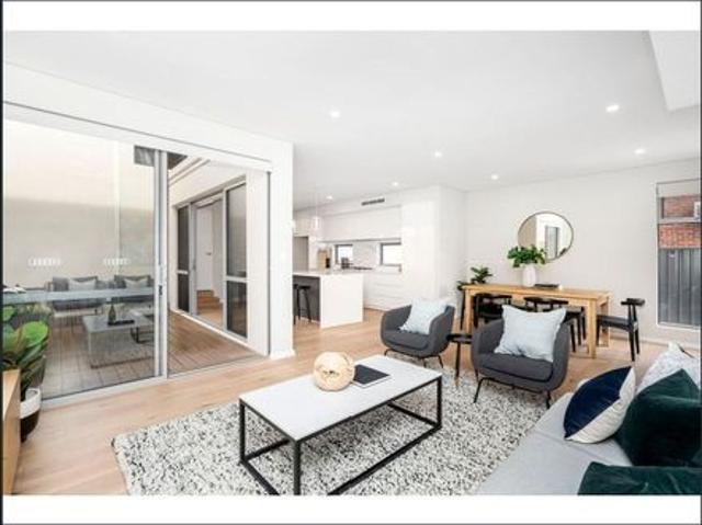 Exceptional Elegance, Exclusive Locale