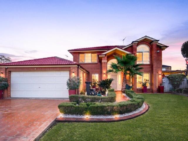 Exceptional Family Entertainer in One of Woodcroft's Finest Cul de Sac Locations