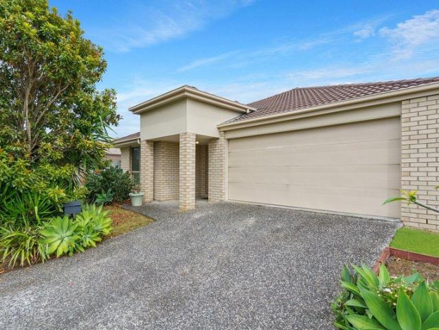 Exceptional Family Home 15km from Brisbane City!