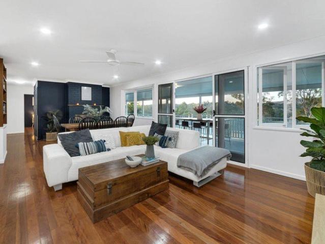 Exceptional Family Home with Panoramic Views