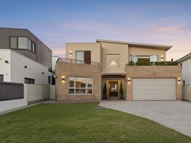 Exceptional Family Home In A Coastal Setting With 327sqm Of Internal Space