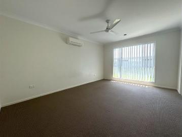 Exceptional Family Home in a Quiet, Well Positioned Deeragun Court!