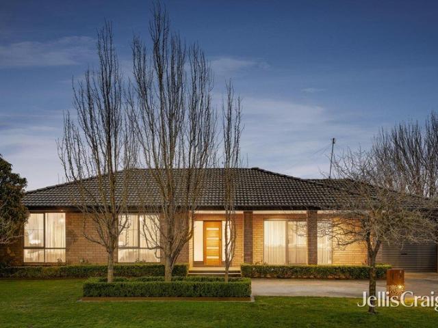 Exceptional family home in Alfredton!
