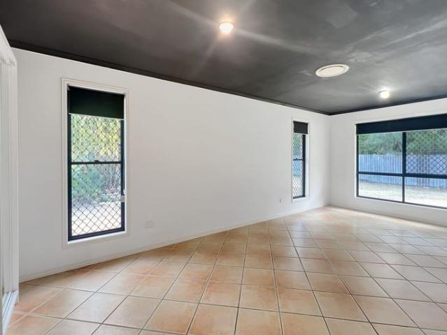 Exceptional Family Living on 4,070m² in Sought After Kawungan