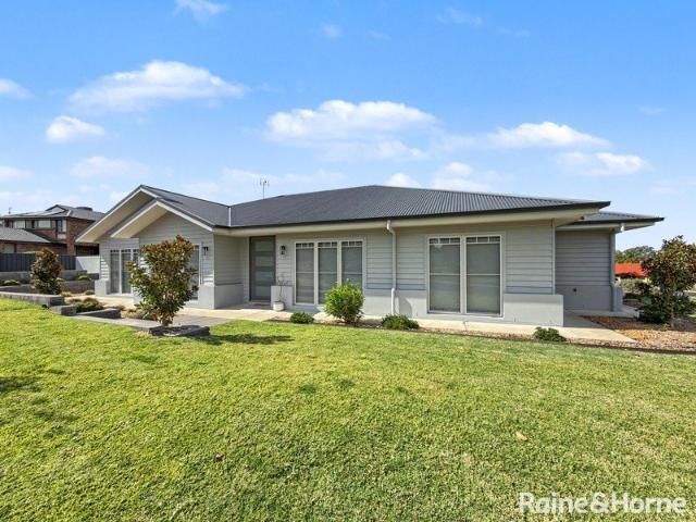 Exceptional Family Living in a Blue Ribbon Hillvue Location