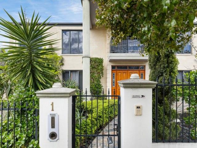 Exceptional Family Living in a Premium Lifestyle Pocket