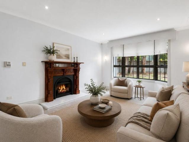 Exceptional Family Living in a Prestigious St Ives Setting