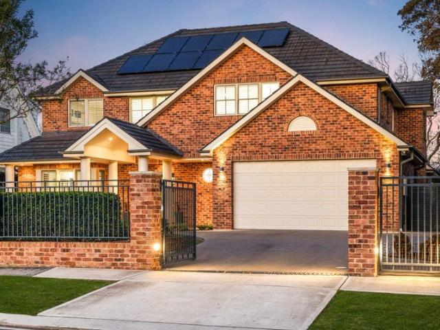 Exceptional family living in ideal location