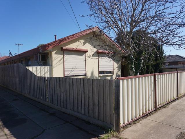 Exceptional Family Living in the Heart of Altona Meadows