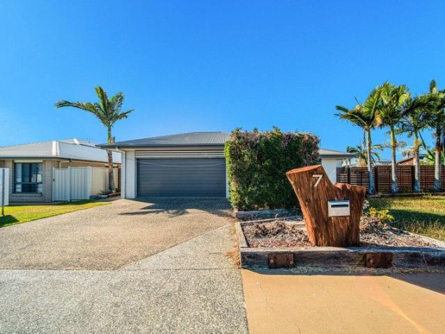 Exceptional Family Living in the Heart of Maranda Heights