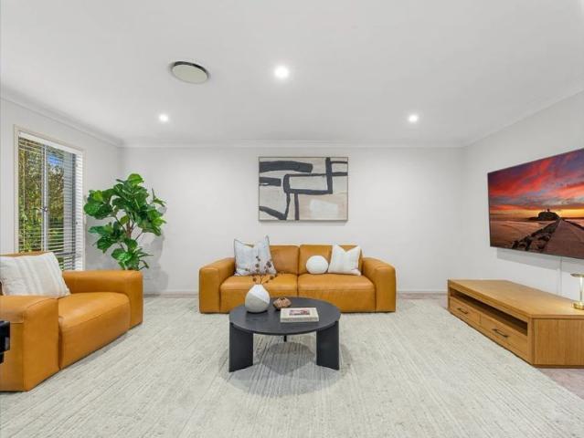 Exceptional Family Living with Space, Comfort & Parkside Views