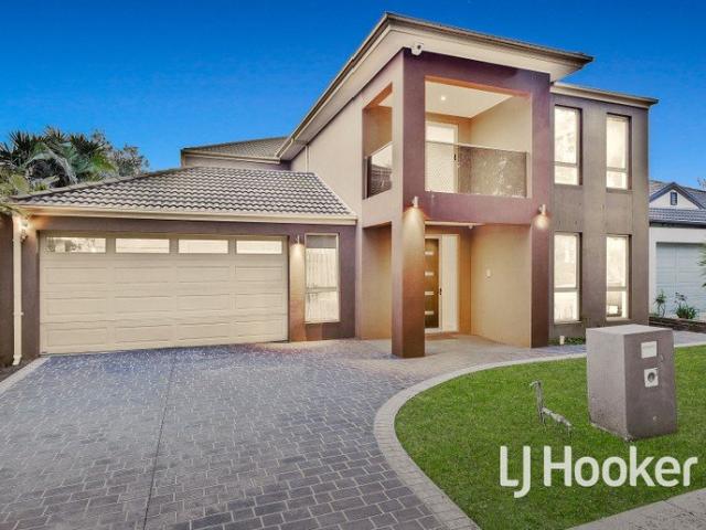 Exceptional Family Living with Space, Flexibility & Lifestyle