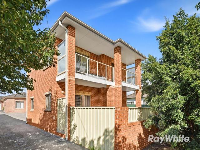 Freestanding home with space & style in a prime location