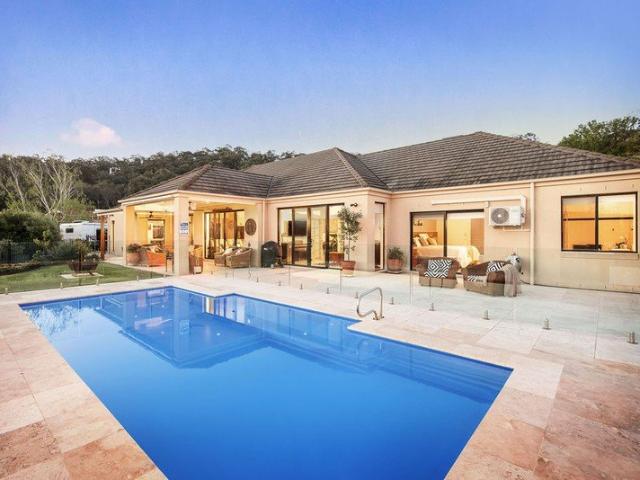 Exceptional Family Living With Views On 2327m2
