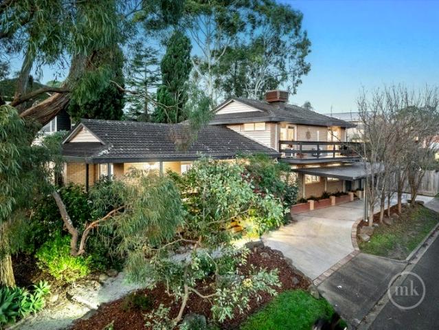 Exceptional Family Living 972sqm Block Approx