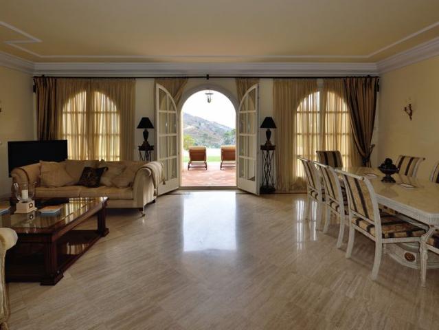 Exceptional family villa in Marbella Golf Club resort