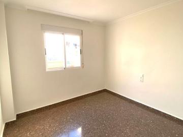 EXCEPTIONAL FLAT WITH GARAGE AND STORAGE ROOM ON LOPE DE RUEDA STREET